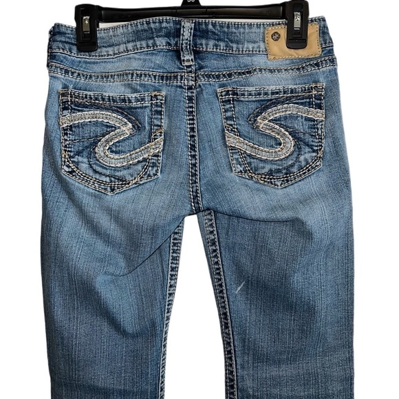 Silver Jeans Co. - Distressed Boot Cut Jeans - Size 27” - Picture 5 of 7